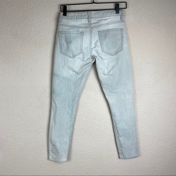 Forever 21 Light Gray Skinny Jeans 26 - Picture 4 of 11